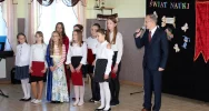 Pierwszoklasiści z SP Wysokie uroczyście włączeni w grono uczniów  - zdjęcie 4