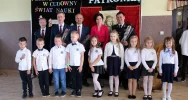 Pierwszoklasiści z SP Wysokie uroczyście włączeni w grono uczniów  - zdjęcie 5