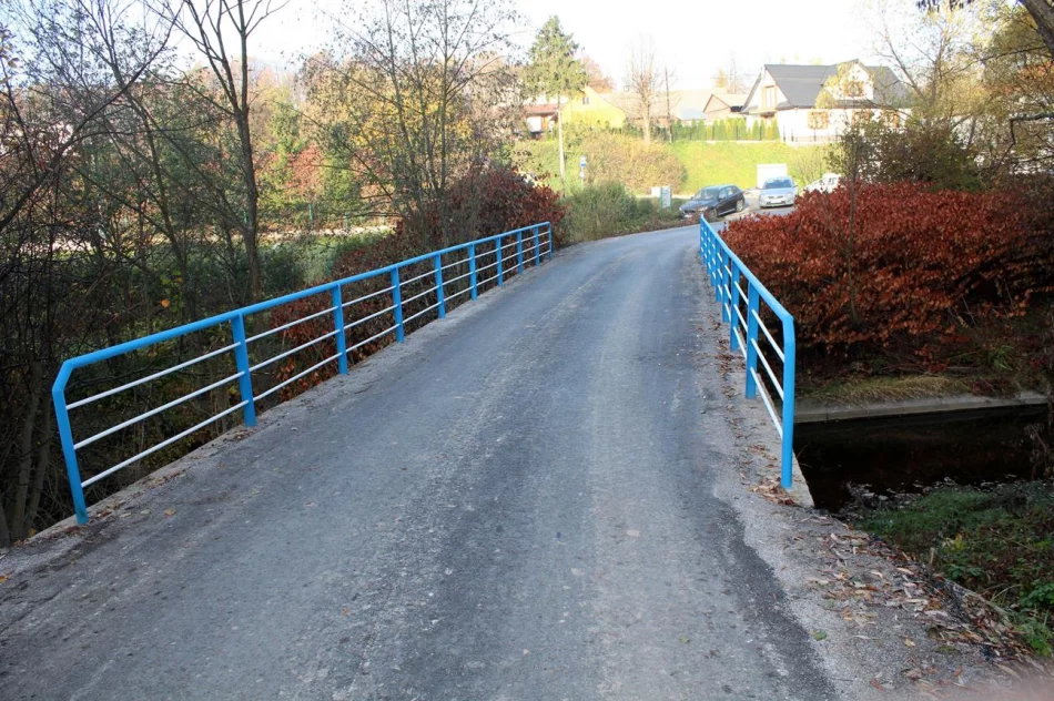 Kolejne gminne drogi po odbiorach  - zdjęcie 17