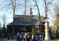 Spacery odkrywają historię miejscowości i związanych z nimi osób - zdjęcie główne