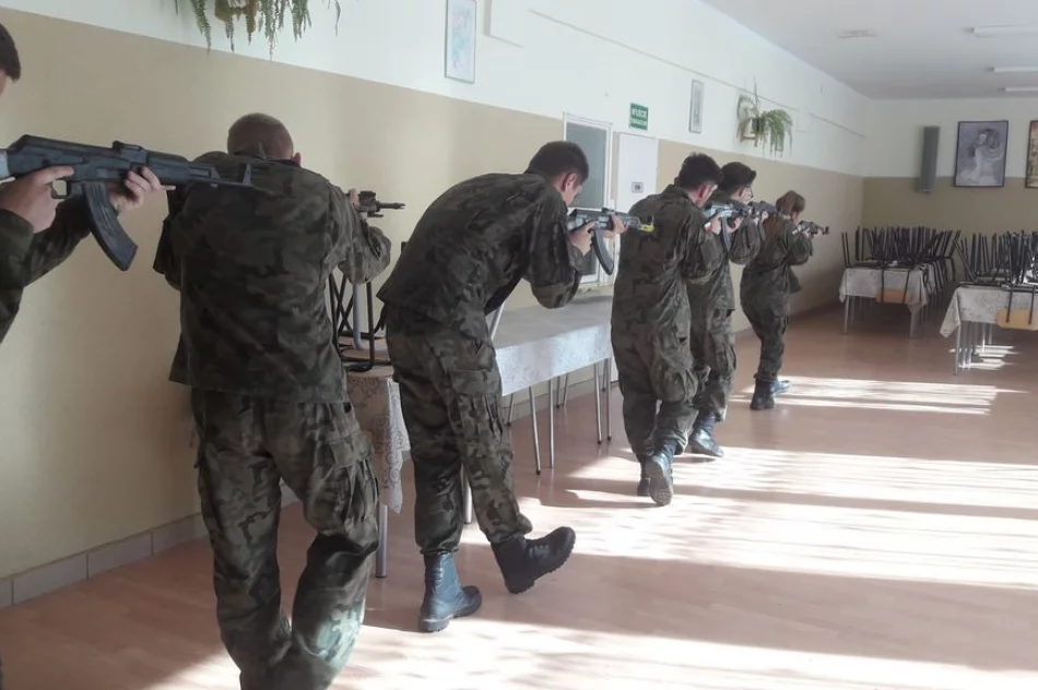 Straż Graniczna szkoli tymbarskiego Strzelca - zdjęcie 6