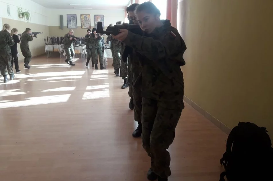 Straż Graniczna szkoli tymbarskiego Strzelca - zdjęcie 7