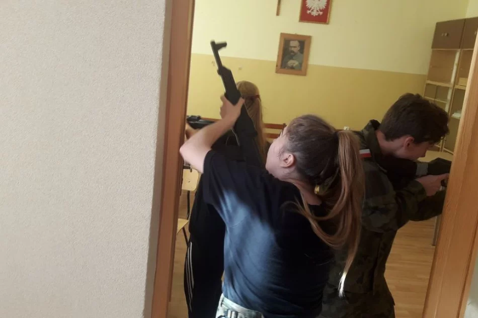 Straż Graniczna szkoli tymbarskiego Strzelca - zdjęcie 8