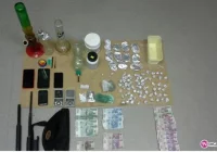 Policjanci zabezpieczyli 560 działek dilerskich - zdjęcie główne