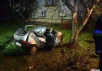 Naszacowice: samochód wypadł z drogi - zdjęcie główne