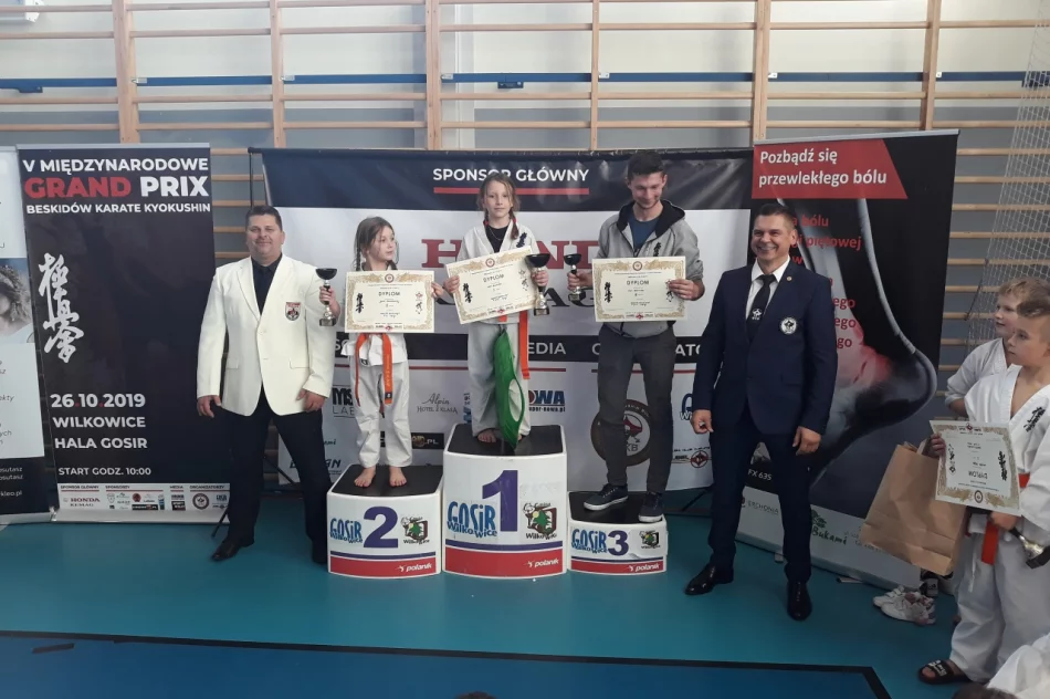 18 medali – 2 miejsce drużynowo na V Międzynarodowym Grand Prix Beskidów w Wilkowicach! - zdjęcie 2