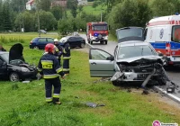 Zderzenie dwóch aut, są ranni - zdjęcie główne