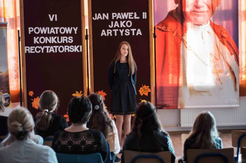VI Powiatowy Konkurs Recytatorski „Jan Paweł II jako artysta” - zdjęcie 10