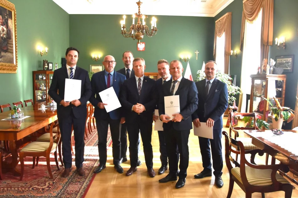 Promesa dla Gminy Limanowa  na remont drogi w Kaninie i Pisarzowej - zdjęcie 2