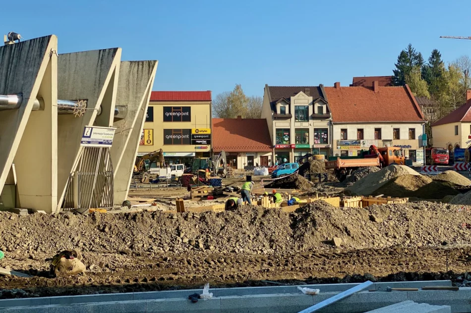 Przebudowa rynku i zmiana organizacji ruchu - zobacz plan i zdjęcia z prac - zdjęcie 10