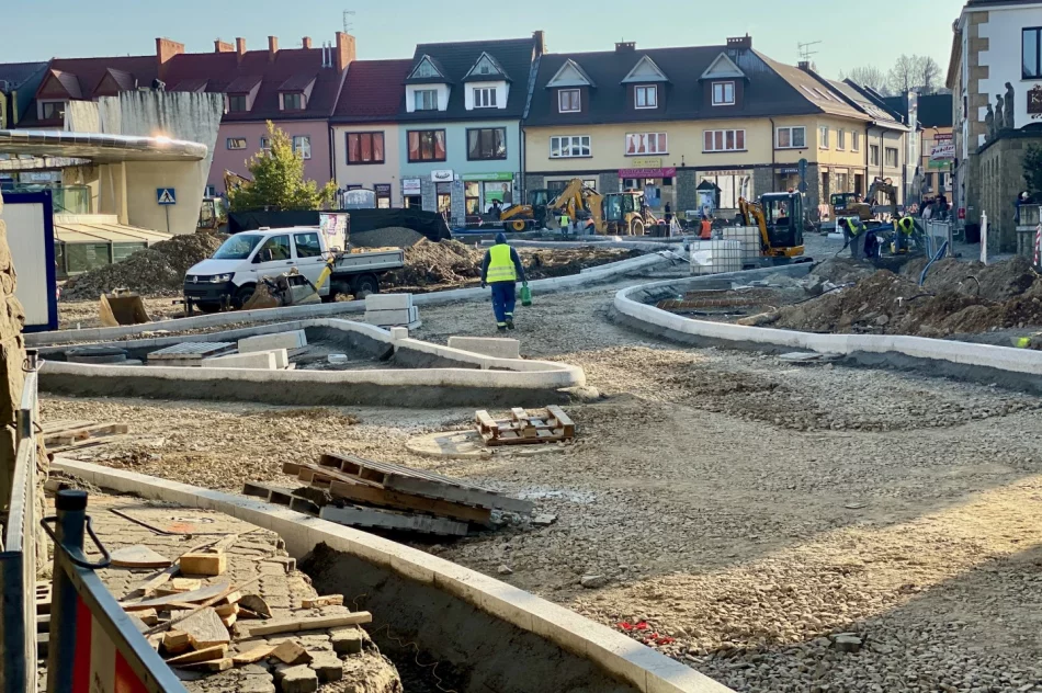 Przebudowa rynku i zmiana organizacji ruchu - zobacz plan i zdjęcia z prac - zdjęcie 18