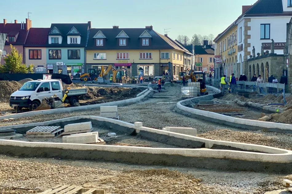 Przebudowa rynku i zmiana organizacji ruchu - zobacz plan i zdjęcia z prac - zdjęcie 20