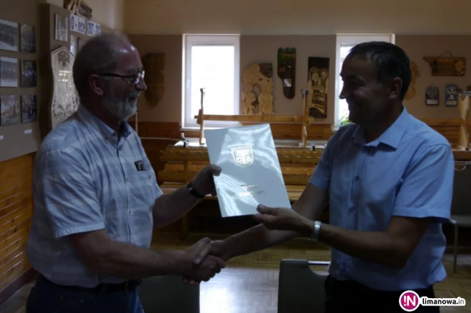 Zaprzyjaźniony samorząd przekazał pieniądze poszkodowanej gminie - zdjęcie 3