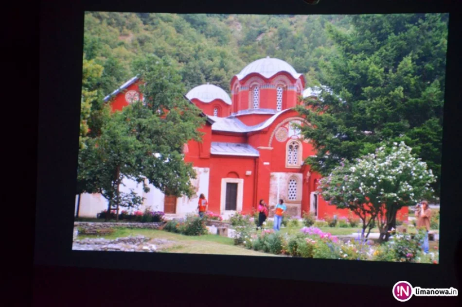 Kolejne spotkanie z cyklu: 'Biblioteka dla Seniora' - zdjęcie 3