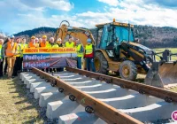 Co było żartem, a co prawdą? - zdjęcie główne