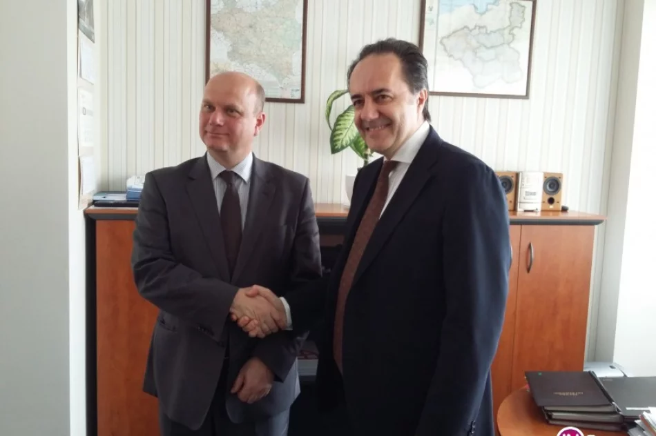 Umowa z wykonawcą drogi za 615 mln zł podpisana - zdjęcie 3