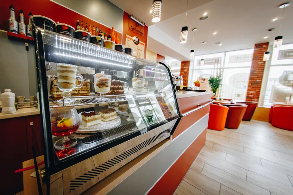 Monaco Cafe: cocktail bar jak przed laty… - zdjęcie 11