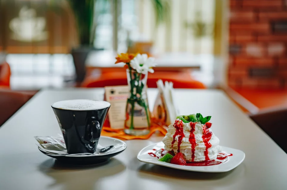 Monaco Cafe: cocktail bar jak przed laty… - zdjęcie 14