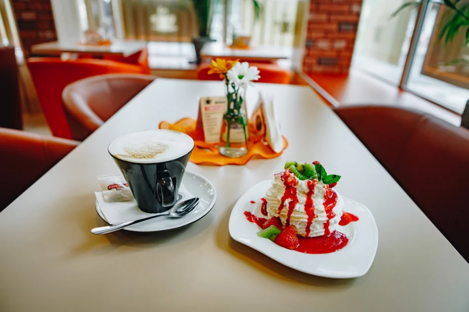 Monaco Cafe: cocktail bar jak przed laty… - zdjęcie 15