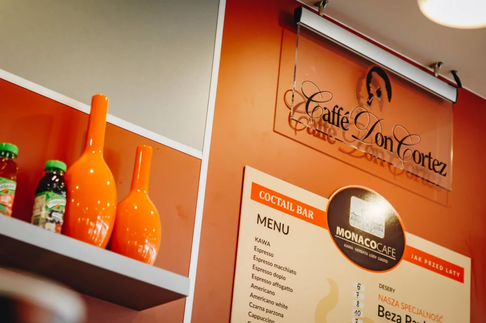 Monaco Cafe: cocktail bar jak przed laty… - zdjęcie 20