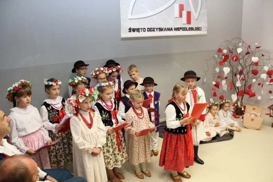 Obchody Święta Niepodległości w Pisarzowej - zdjęcie 3