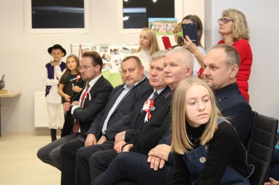 Obchody Święta Niepodległości w Pisarzowej - zdjęcie 17