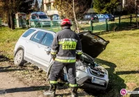 Zderzenie dwóch aut, jedna osoba poszkodowana - zdjęcie główne