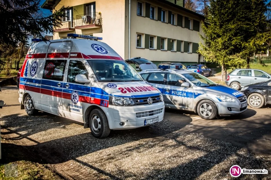 Zderzenie dwóch aut, jedna osoba poszkodowana - zdjęcie 4