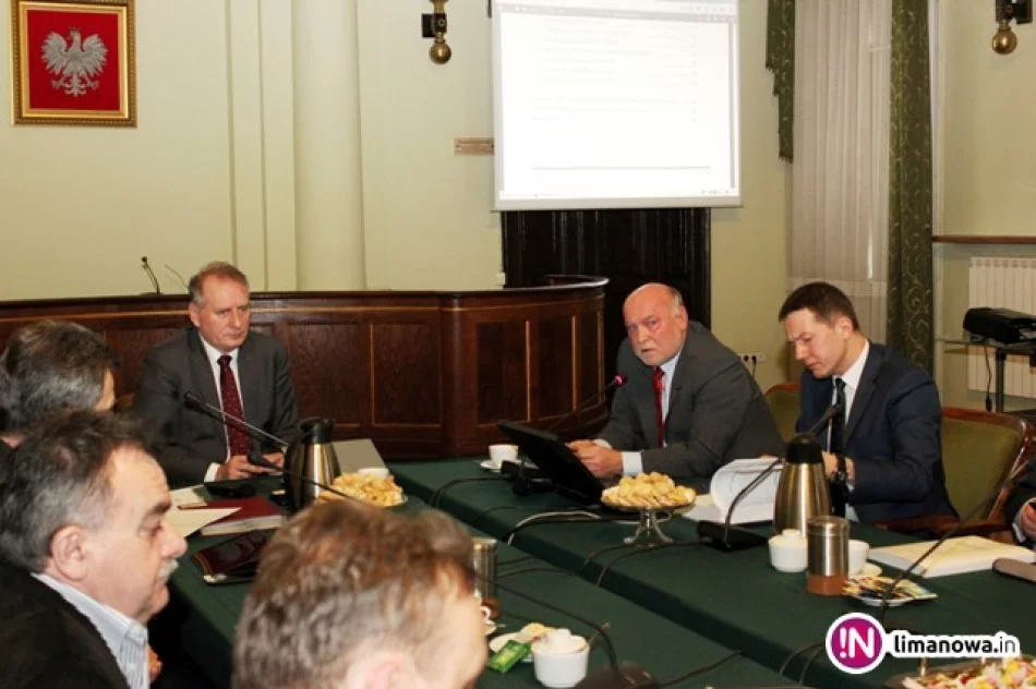 Rozmawiali o drogach - problem 'Sądeczanki'. Wicestarosta mówi o liniach 'ciągłych' i skrzyżowaniach - zdjęcie 2