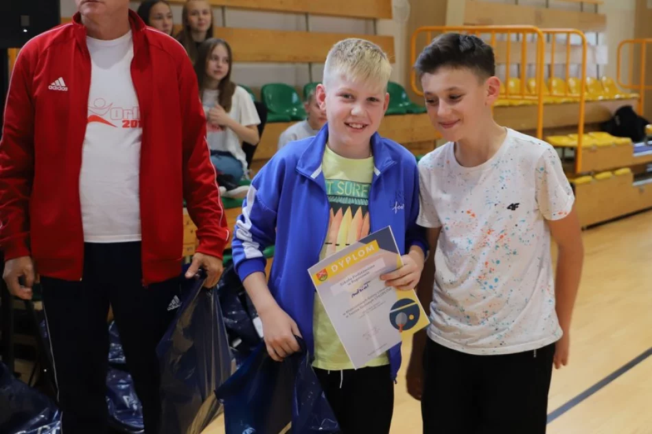 Mistrzostwa Gminy Limanowa w Tenisie Stołowym Dziewcząt i Chłopców - zdjęcie 11