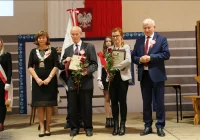 UROCZYSTA SESJA RADY MIASTA Z MIEJSKIMI ODZNACZENIAMI - zdjęcie główne