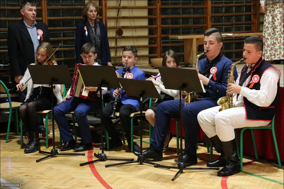 UROCZYSTA SESJA RADY MIASTA Z MIEJSKIMI ODZNACZENIAMI - zdjęcie 3