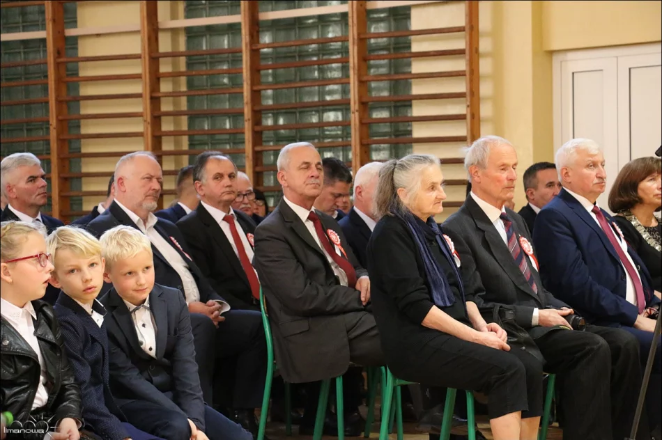 UROCZYSTA SESJA RADY MIASTA Z MIEJSKIMI ODZNACZENIAMI - zdjęcie 4