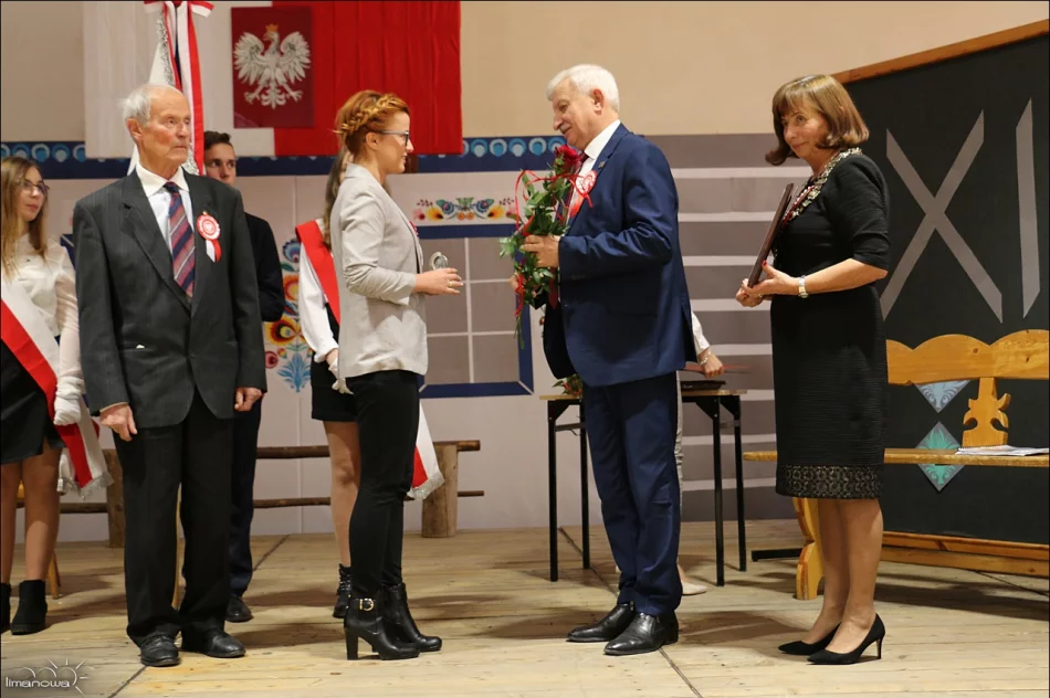 UROCZYSTA SESJA RADY MIASTA Z MIEJSKIMI ODZNACZENIAMI - zdjęcie 6