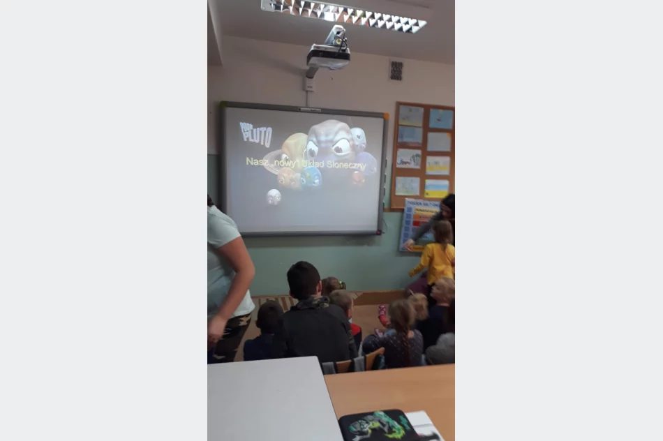 Uczniowie spotkali się z astronomem - zdjęcie 2