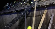 Jednej nocy wiatr uszkodził dachy dwóch budynków - zdjęcie 3