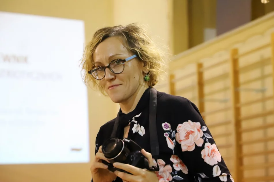 Wieczornica patriotyczna w Szkole Podstawowej nr 1 im. Bohaterów Westerplatte  w Starej Wsi  - zdjęcie 10