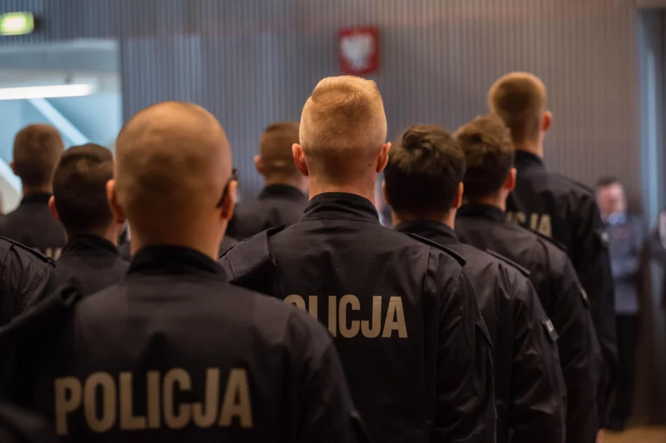 Uroczyste ślubowanie nowych funkcjonariuszy - zdjęcie 2