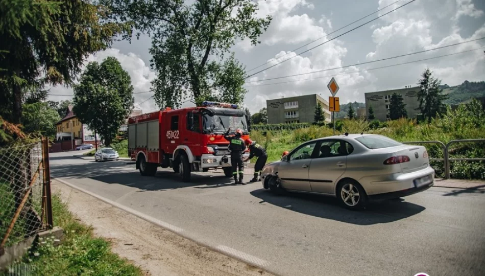 32-latek zasnął za kierownicą i doprowadził do zderzenia - zdjęcie 1