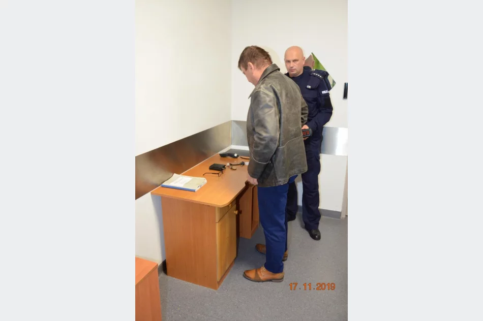 Żołnierze rezerwy na ćwiczeniach w limanowskiej komendzie policji  - zdjęcie 5