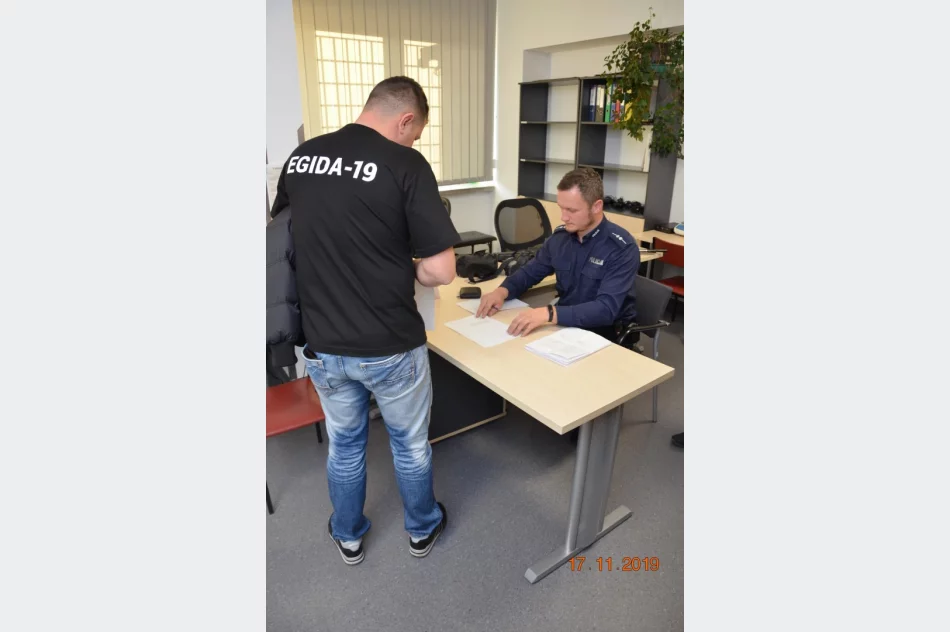 Żołnierze rezerwy na ćwiczeniach w limanowskiej komendzie policji  - zdjęcie 10