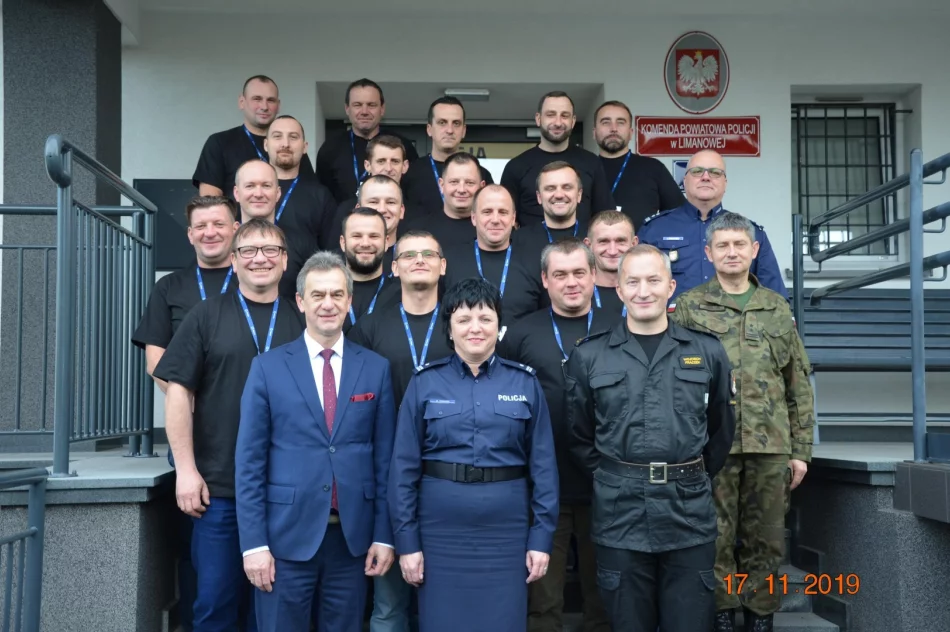 Żołnierze rezerwy na ćwiczeniach w limanowskiej komendzie policji  - zdjęcie 13