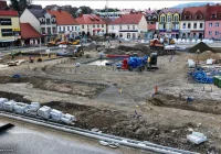 LIMANOWSKI RYNEK - WIELKI PLAC BUDOWY - zdjęcie główne