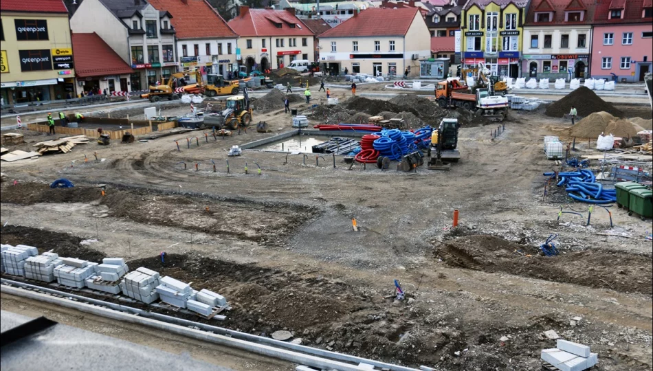 LIMANOWSKI RYNEK - WIELKI PLAC BUDOWY - zdjęcie 1