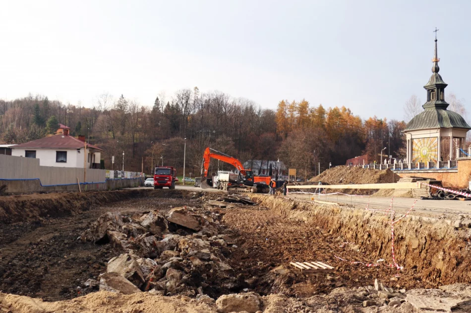 RUSZYŁA BUDOWA DWUPOZIOMOWEGO PARKINGU - zdjęcie 10