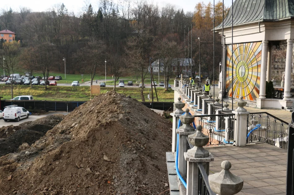 RUSZYŁA BUDOWA DWUPOZIOMOWEGO PARKINGU - zdjęcie 11