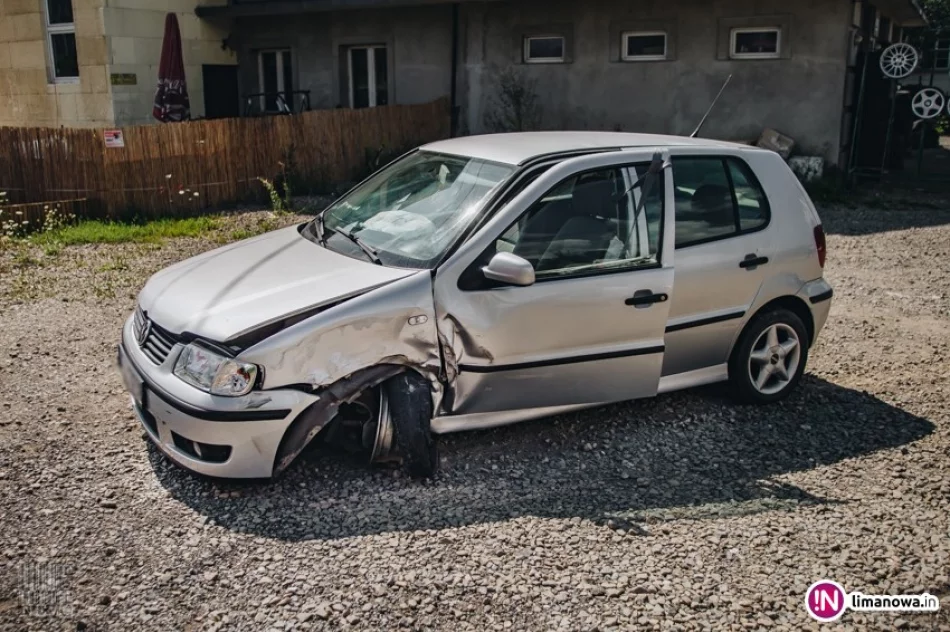 32-latek zasnął za kierownicą i doprowadził do zderzenia - zdjęcie 3