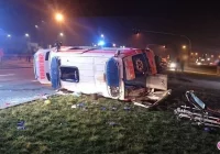 Wypadek karetki: Zmarła 71-letnia kobieta. Autem kierował piłkarz Sandecji - zdjęcie główne