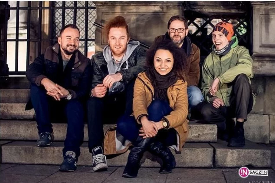 Sądeczanka Ewa Novel z krakowskim zespołem Levi w Must Be the Music! 4razy TAK - zdjęcie 3