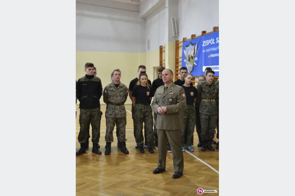 Przedstawiciel MON wizytował szkołę w Tymbarku - zdjęcie 4